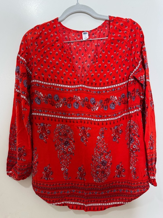 Old Navy Tops - Old Navy Red Paisley & Floral V-Neck Blouse
